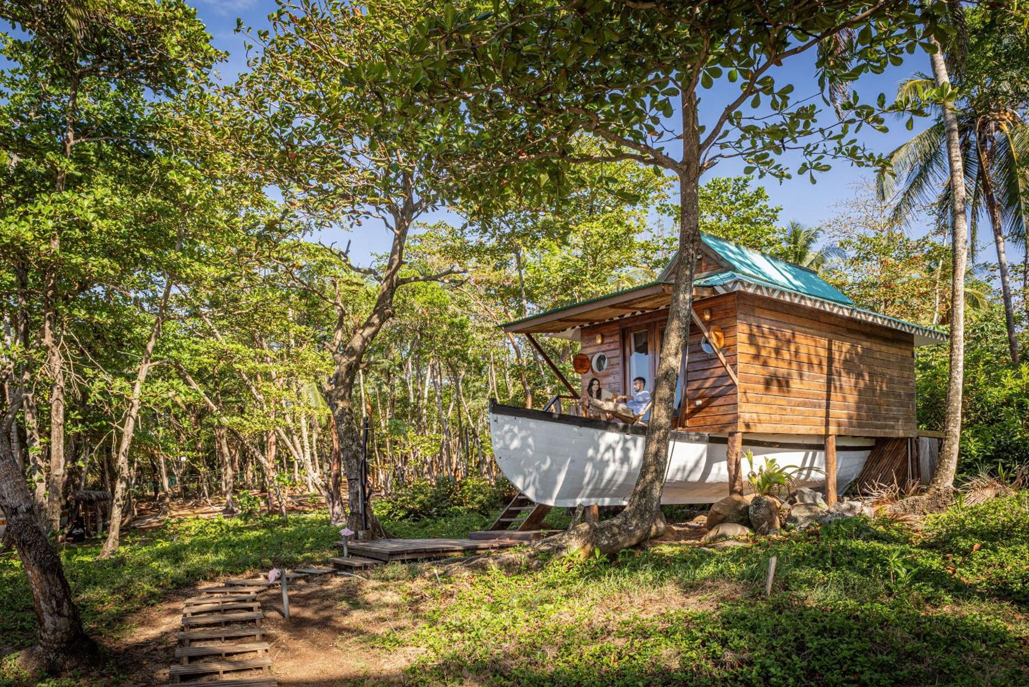Yemaya Reefs, A Small Luxury Hotel Малий Кукурудзяний острів Екстер'єр фото