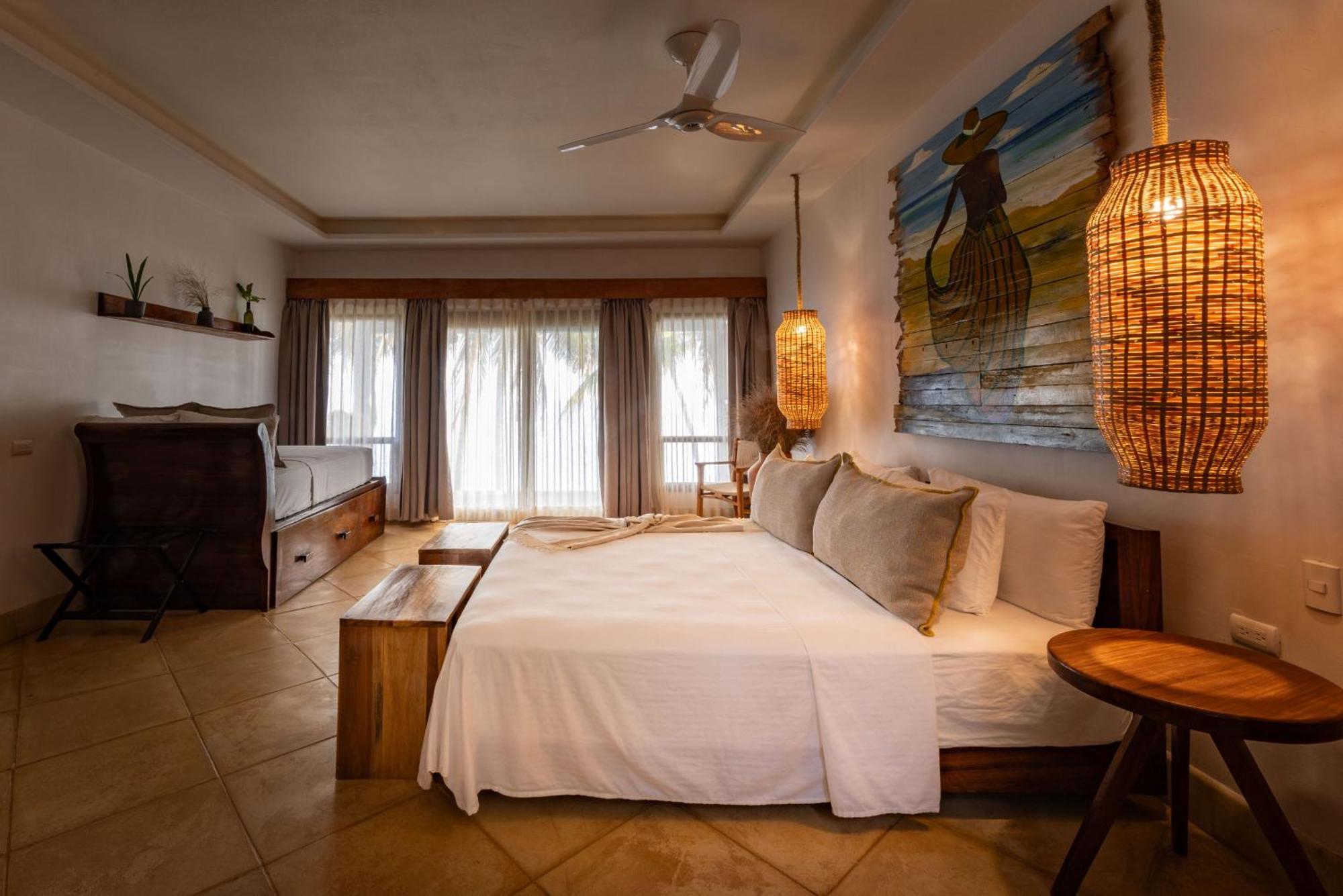 Yemaya Reefs, A Small Luxury Hotel Малий Кукурудзяний острів Екстер'єр фото